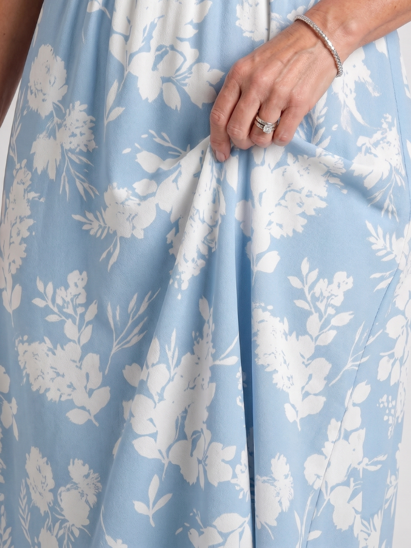 Tracey | Light Blue Floral Print Midi Dress
