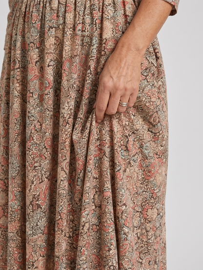 Janet | Beige Ditsy Floral Midi Dress