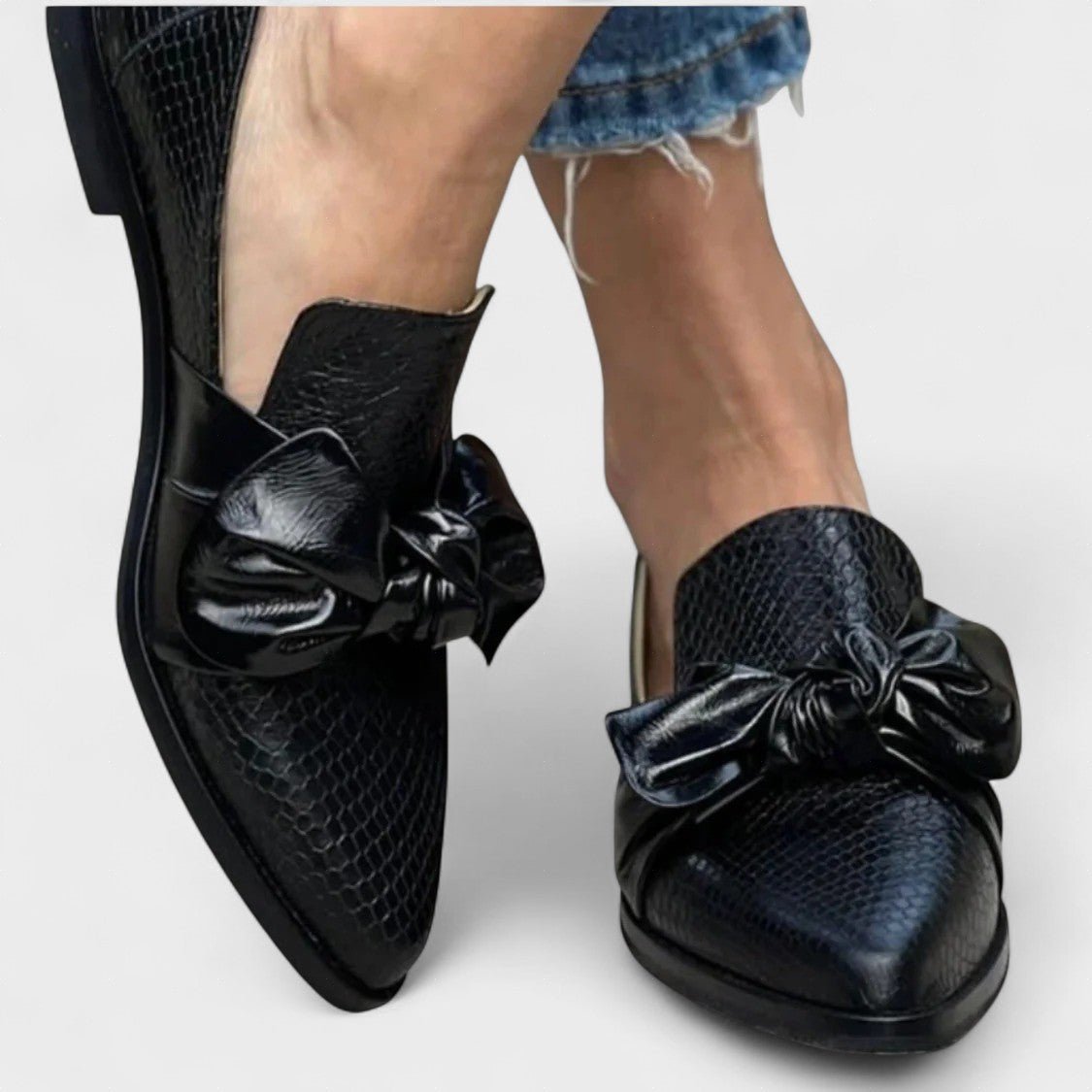 Annette | Black Bow Loafers