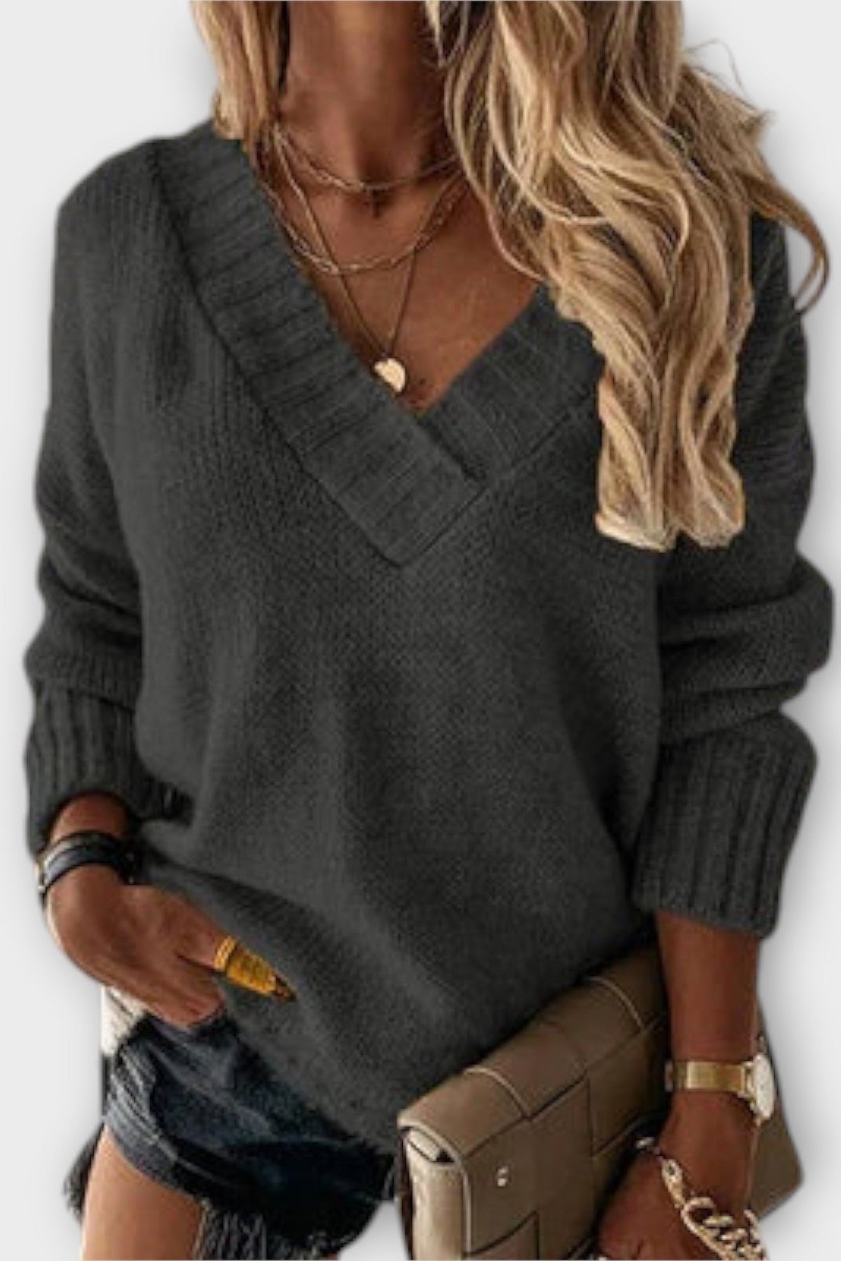 Annette | Black V-Neck Ribbed Jumper