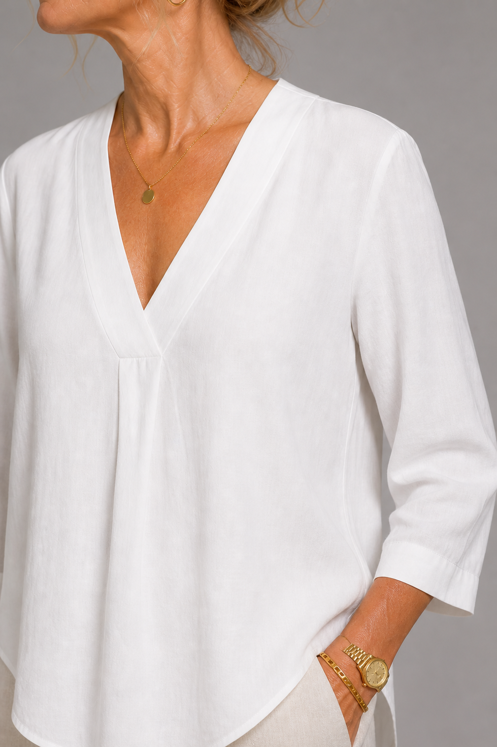 Freya | White Relaxed V-Neck Blouse