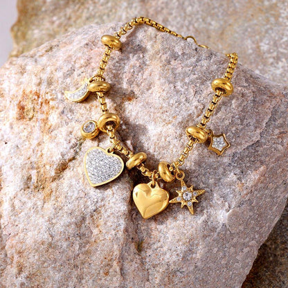 Cora | Heart Charm Bracelet