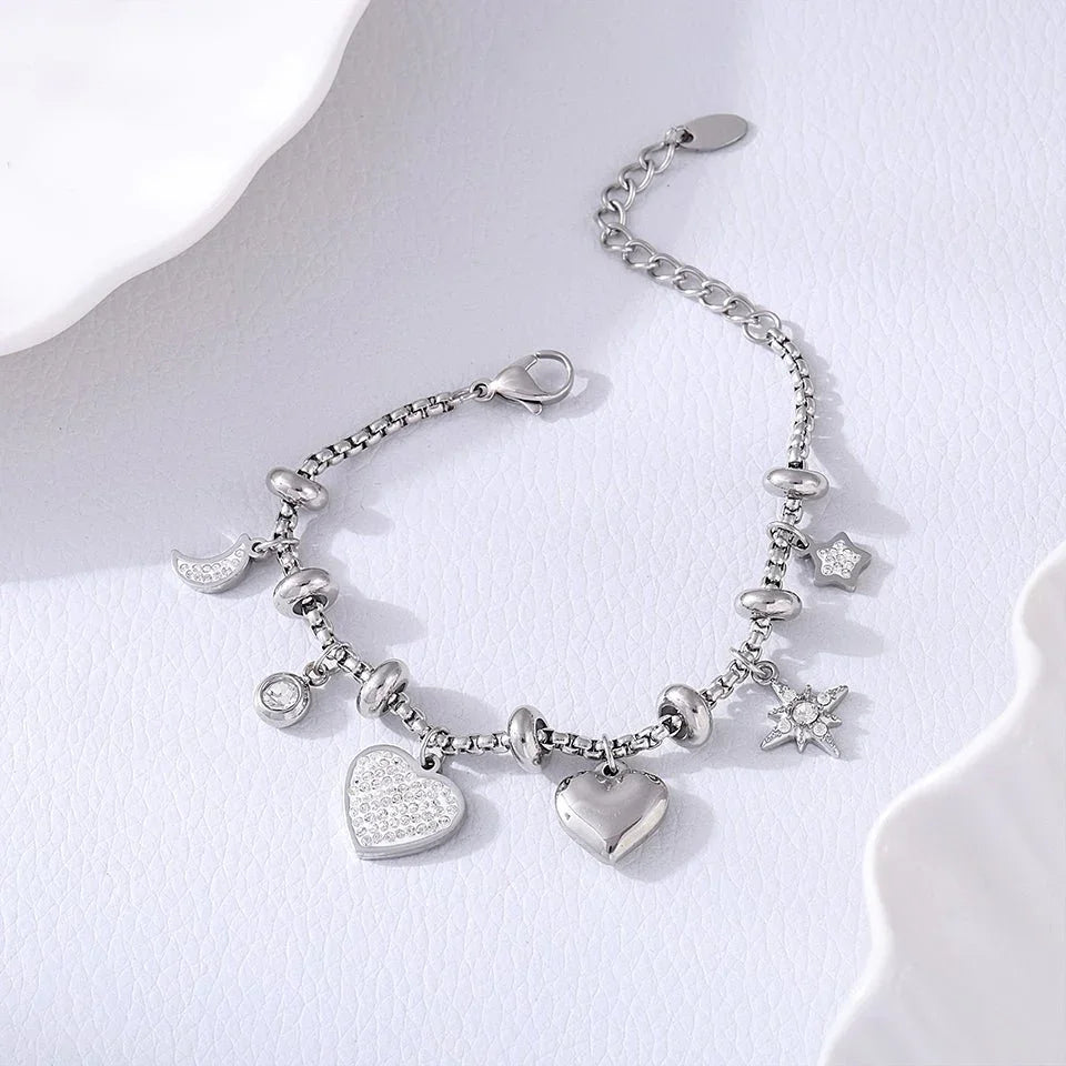 Cora | Heart Charm Bracelet