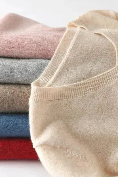 Catrin | Red V-Neck Jumper