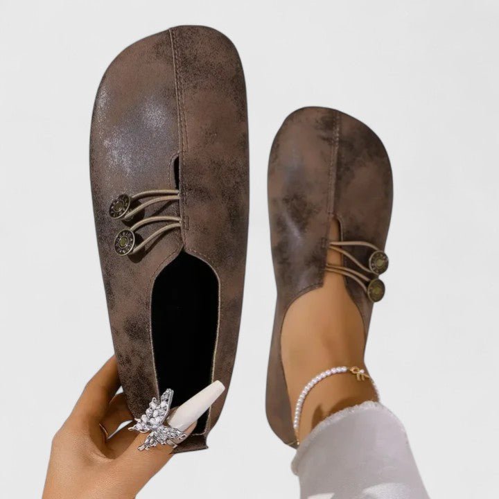 Clara | Beige Knot-Detail Loafers