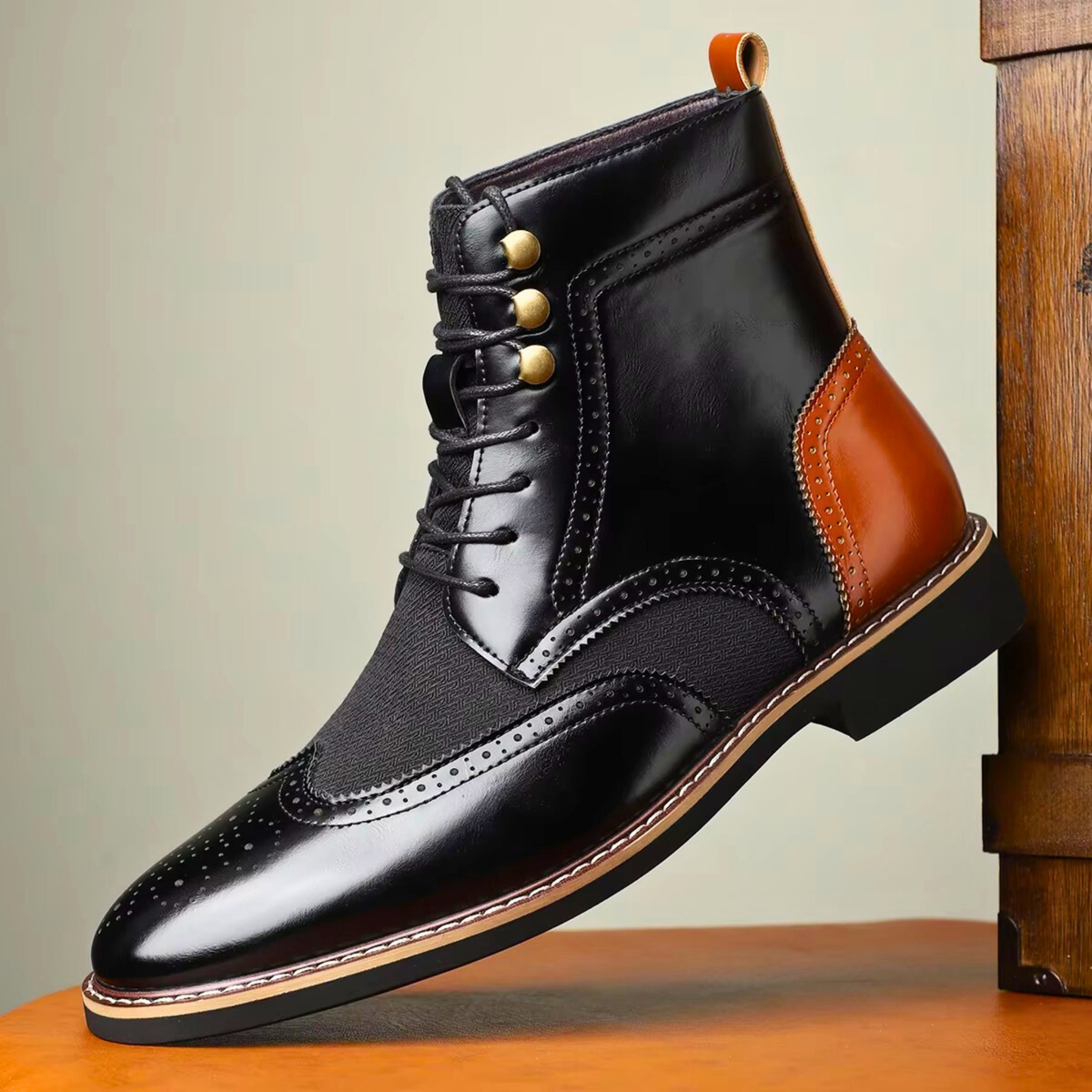 Leonard | Tan Brogue Lace-Up Boots
