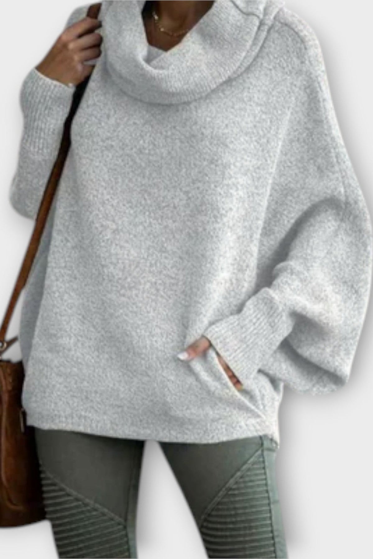 Olivia | Beige Relaxed Funnel-Neck Jumper
