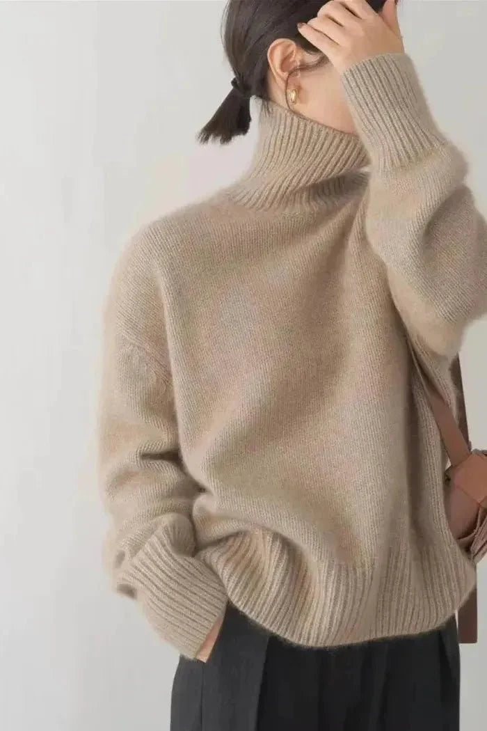 Meg | Ivory Roll-Neck Jumper