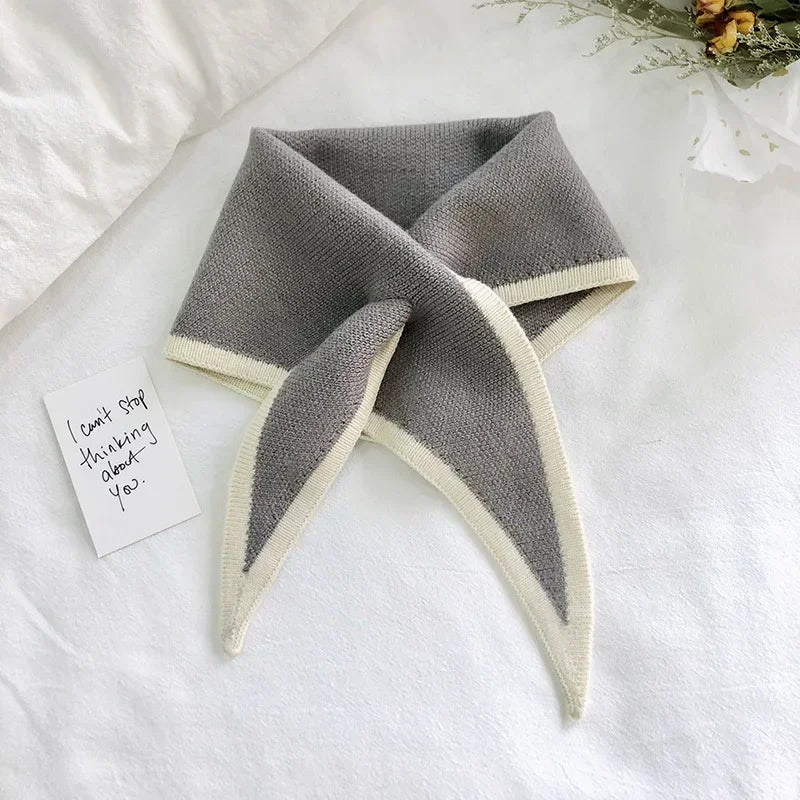 Victoria | Knitted Mini Scarf