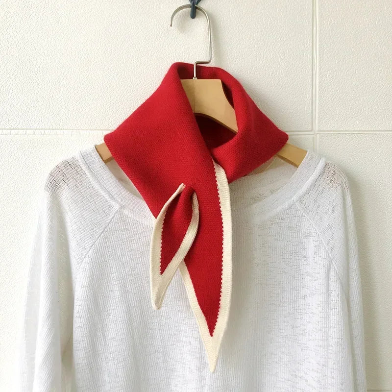 Victoria | Knitted Mini Scarf