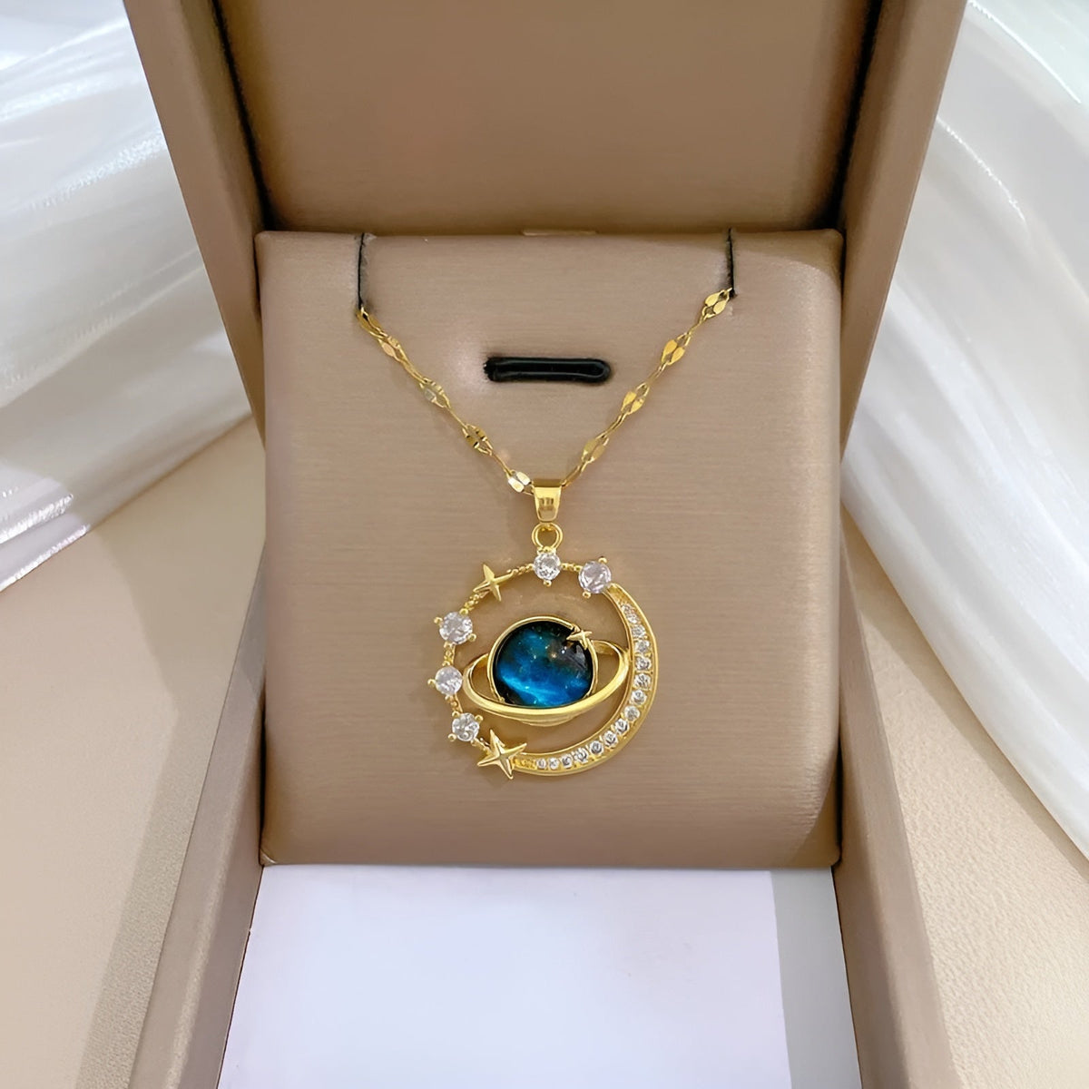 Stella | Star Pendant Necklace