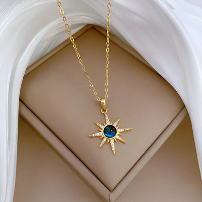Stella | Star Pendant Necklace