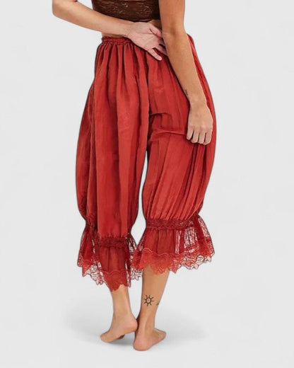 Cerys | Blush Lace-Trim Cropped Trousers