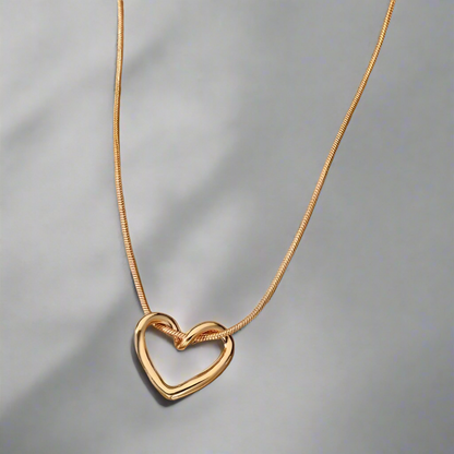 Amy | Open Heart Necklace