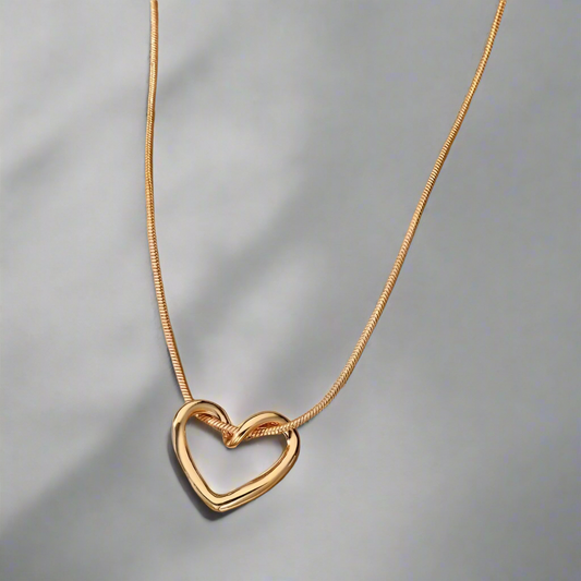 Amy | Open Heart Necklace